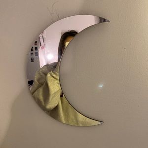 Moon Shaped Mirro